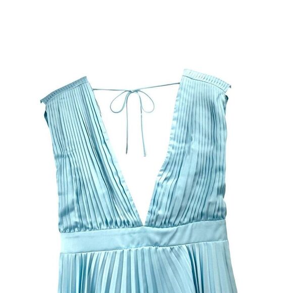 NEW Abercrombie & Fitch Best Dressed Guest Collection Plunge Pleated Mini Dress - Picture 6 of 11